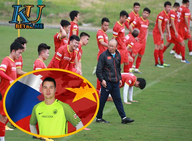 Thầy Park và các học trò mất quyền lợi tại AFF Cup. Bất ngờ cho ĐT Việt Nam mang tên Filip Nguyễn
